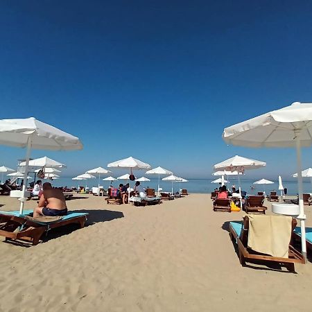 Seaview Haven - Golem, Albania Apartment โกเลม ภายนอก รูปภาพ